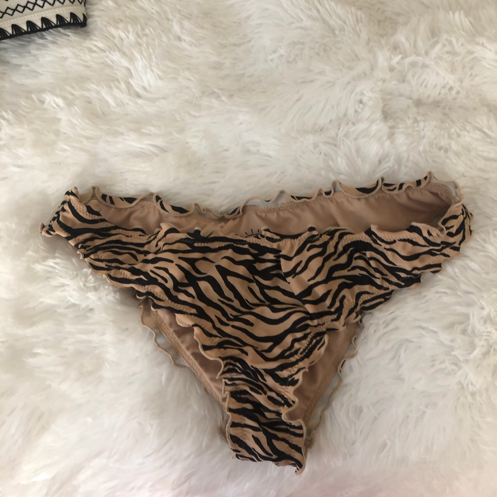 hollister bikini bottoms